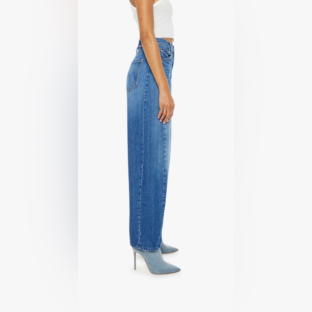 MOTHER “FULL PIPE FLOOD”
WASH: IT’S A SMALL WORLD
 *SIZE 31 *NWT $278.00